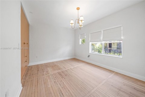 Apartamento en alquiler en Miami Beach, Florida, 2 dormitorios, 92.9 m2 № 2401430 - foto 13