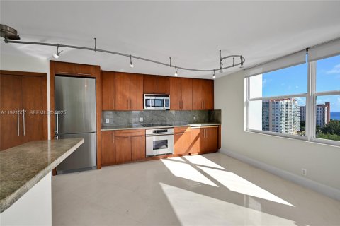 Condominio en venta en Fort Lauderdale, Florida, 2 dormitorios, 150.5 m2 № 1982255 - foto 8