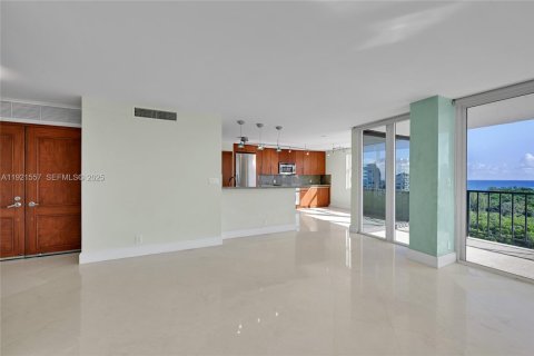 Condominio en venta en Fort Lauderdale, Florida, 2 dormitorios, 150.5 m2 № 1982255 - foto 18