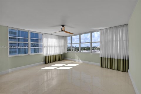 Condominio en venta en Fort Lauderdale, Florida, 2 dormitorios, 150.5 m2 № 1982255 - foto 26