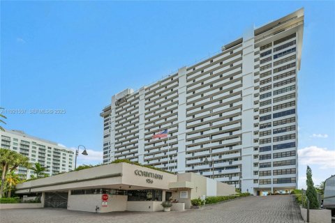 Condominio en venta en Fort Lauderdale, Florida, 2 dormitorios, 150.5 m2 № 1982255 - foto 3