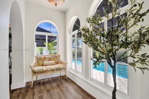 House in Hollywood, Florida 5 bedrooms, 268.39 sq.m. № 2000359 - photo 16