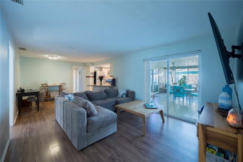 Casa en alquiler en Dunedin, Florida, 3 dormitorios, 141.86 m2 № 1915206 - foto 15