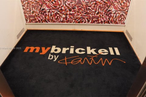 Condo in Miami, Florida, 2 bedrooms  № 2013198 - photo 20