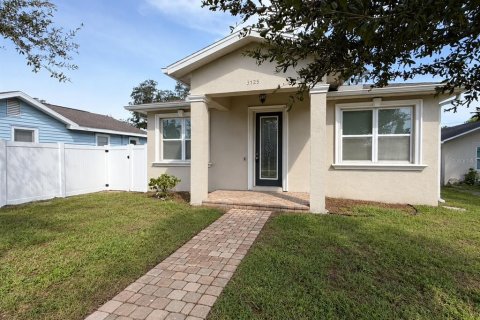 Villa ou maison à vendre à Saint Petersburg, Floride: 3 chambres, 167.22 m2 № 2410123 - photo 2