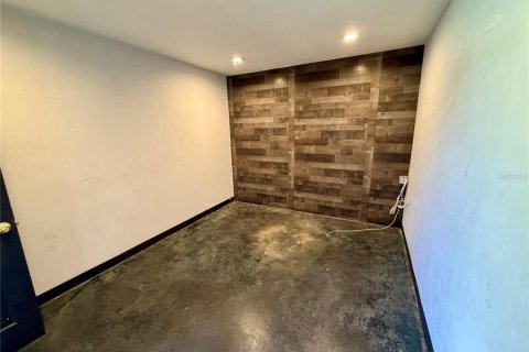 Commercial property in Lakeland, Florida 178.37 sq.m. № 1919564 - photo 23