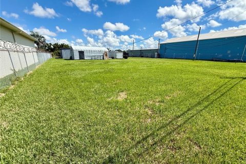 Commercial property in Lakeland, Florida 178.37 sq.m. № 1919564 - photo 13