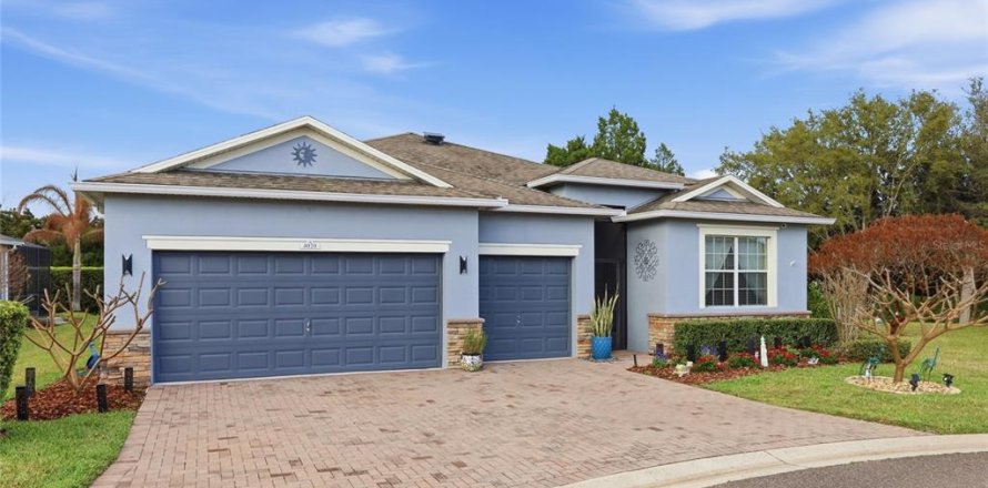 House in Winter Haven, Florida 4 bedrooms, 212 sq.m. № 2232494