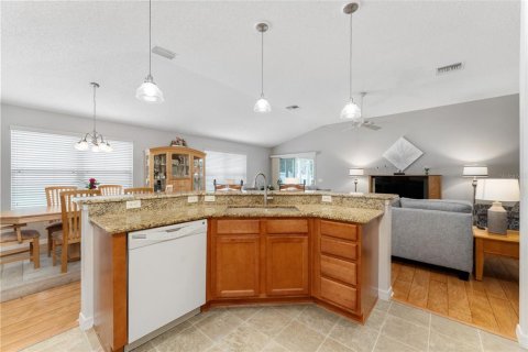 Casa en venta en The Villages, Florida, 3 dormitorios, 153.75 m2 № 1847031 - foto 13