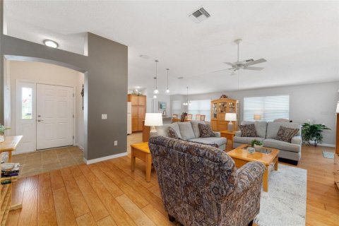 Casa en venta en The Villages, Florida, 3 dormitorios, 153.75 m2 № 1847031 - foto 6