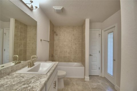 Villa ou maison à vendre à Auburndale, Floride: 4 chambres, 233 m2 № 2315276 - photo 29