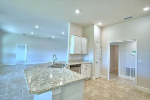 Villa ou maison à vendre à Auburndale, Floride: 4 chambres, 233 m2 № 2315276 - photo 15