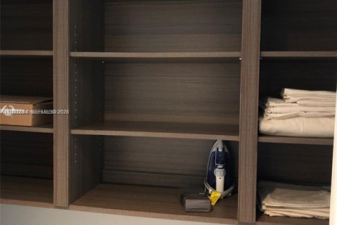 Снять в аренду квартиру в Бэл-Харбор, Флорида 2 спальни, 158.31м2, № 1995513 - фото 12