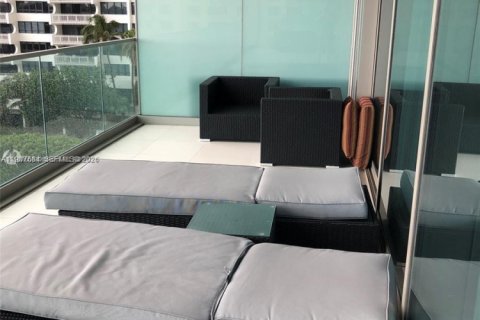 Снять в аренду квартиру в Бэл-Харбор, Флорида 2 спальни, 158.31м2, № 1995513 - фото 25