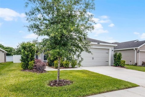 House in Auburndale, Florida 3 bedrooms, 138.61 sq.m. № 1681687 - photo 3