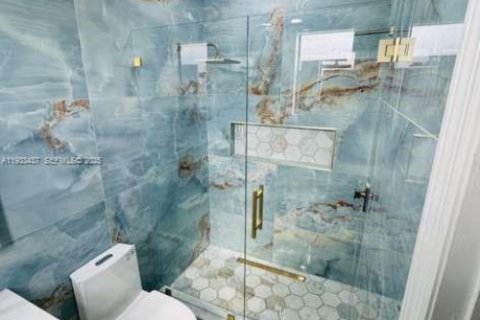 Townhouse in Hialeah, Florida 3 bedrooms, 143.07 sq.m. № 1994106 - photo 20