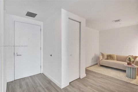 Copropriété à vendre à Miami, Floride: 1 chambre, 81.75 m2 № 1839180 - photo 23