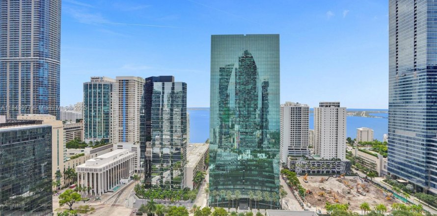 Condominio en Miami, Florida, 1 dormitorio № 1839180