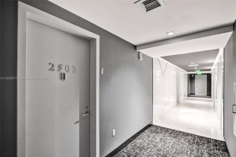 Copropriété à vendre à Miami, Floride: 1 chambre, 81.75 m2 № 1839180 - photo 27