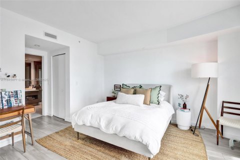 Copropriété à vendre à Miami, Floride: 1 chambre, 81.75 m2 № 1839180 - photo 5