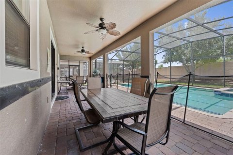 House in Davenport, Florida 8 bedrooms, 447.79 sq.m. № 2123604 - photo 28