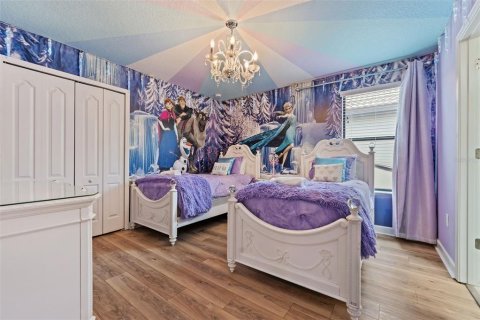 House in Davenport, Florida 8 bedrooms, 447.79 sq.m. № 2123604 - photo 27