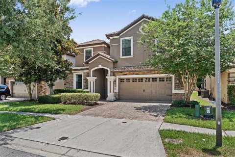 House in Davenport, Florida 8 bedrooms, 447.79 sq.m. № 2123604 - photo 4