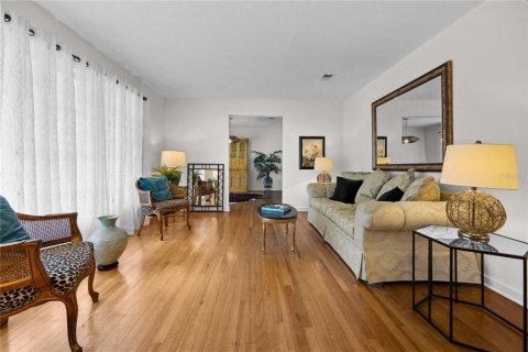 Casa en venta en Gainesville, Florida, 4 dormitorios, 196.12 m2 № 1792153 - foto 7