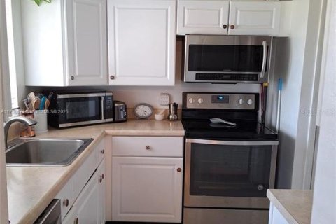 Casa en venta en Port Charlotte, Florida, 3 dormitorios, 96.62 m2 № 1652182 - foto 2