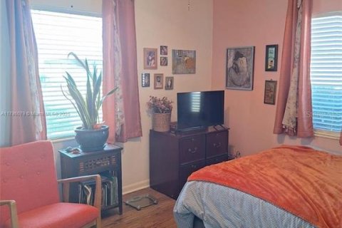 Casa en venta en Port Charlotte, Florida, 3 dormitorios, 96.62 m2 № 1652182 - foto 4
