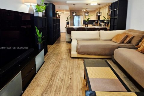 Condo in Fort Lauderdale, Florida, 1 bedroom № 1986754 - photo 20