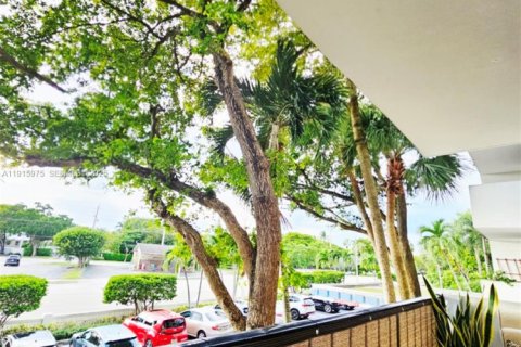 Condo in Fort Lauderdale, Florida, 1 bedroom № 1986754 - photo 25