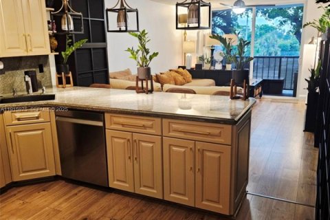 Condo in Fort Lauderdale, Florida, 1 bedroom № 1986754 - photo 5