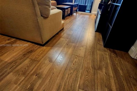 Condo in Fort Lauderdale, Florida, 1 bedroom № 1986754 - photo 18