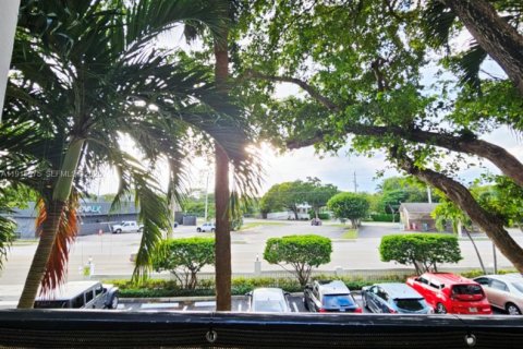 Condo in Fort Lauderdale, Florida, 1 bedroom № 1986754 - photo 24