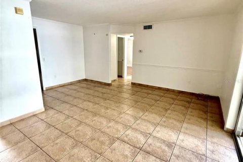 Copropriété à louer à Tampa, Floride: 2 chambres, 82.13 m2 № 2396458 - photo 5