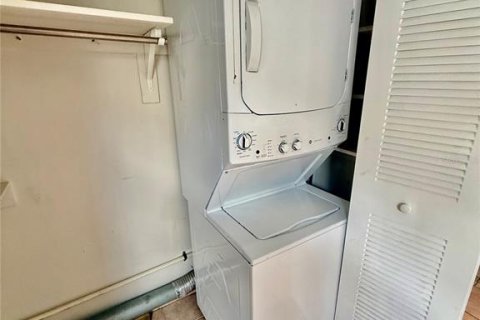 Copropriété à louer à Tampa, Floride: 2 chambres, 82.13 m2 № 2396458 - photo 12