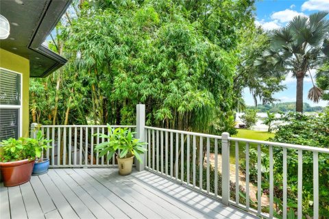 House in Apopka, Florida 4 bedrooms, 368.54 sq.m. № 1783448 - photo 27