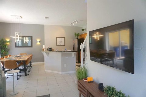 Townhouse in Kissimmee, Florida 4 bedrooms, 151.99 sq.m. № 2103491 - photo 5