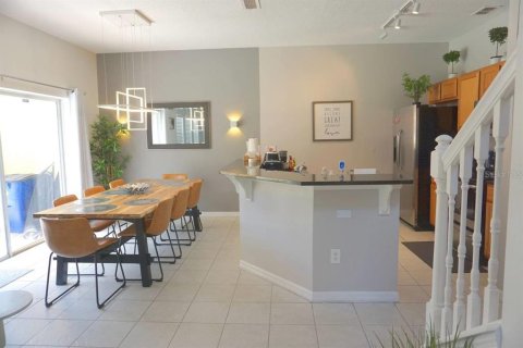 Townhouse in Kissimmee, Florida 4 bedrooms, 151.99 sq.m. № 2103491 - photo 6