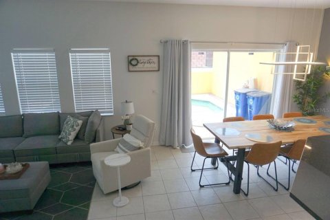 Townhouse in Kissimmee, Florida 4 bedrooms, 151.99 sq.m. № 2103491 - photo 7