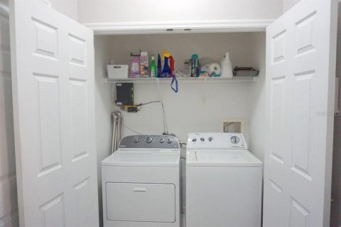 Townhouse in Kissimmee, Florida 4 bedrooms, 151.99 sq.m. № 2103491 - photo 8