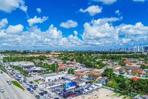 Propiedad comercial en venta en Miami, Florida № 1956192 - foto 7