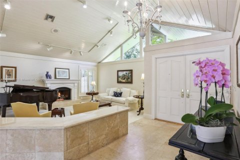 Villa ou maison à vendre à Miami, Floride: 5 chambres, 346.9 m2 № 2054410 - photo 10