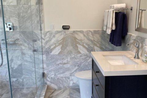 Villa ou maison à vendre à Miami, Floride: 5 chambres, 346.9 m2 № 2054410 - photo 17