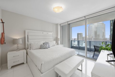 Condo in Miami, Florida, 1 bedroom  № 2174299 - photo 16