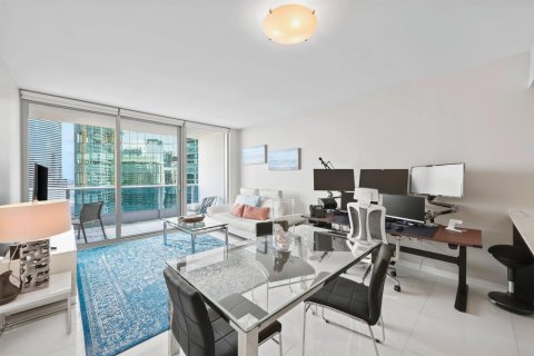 Condo in Miami, Florida, 1 bedroom  № 2174299 - photo 3