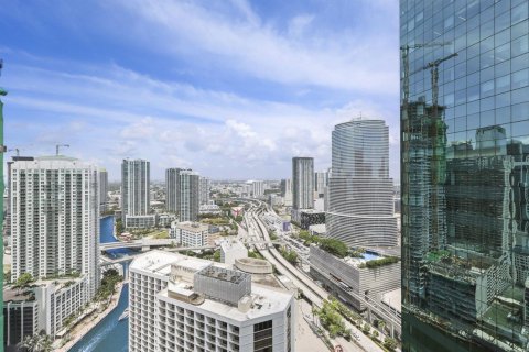 Condo in Miami, Florida, 1 bedroom  № 2174299 - photo 24
