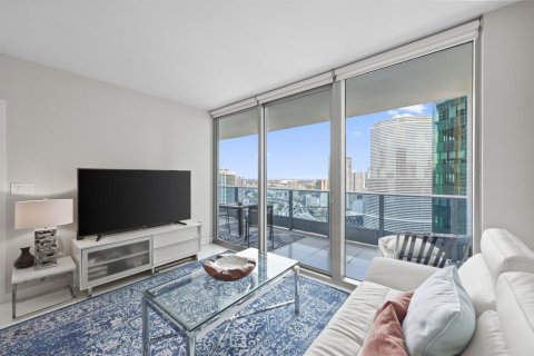 Condo in Miami, Florida, 1 bedroom  № 2174299 - photo 8