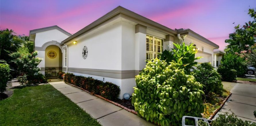Casa en Tampa, Florida 3 dormitorios, 182.09 m2 № 1907348